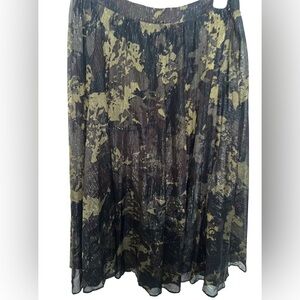 Floral Camouflage ish Shimmer Skirt sz M
